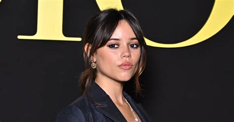 jenna ortega boobs|Jenna Ortega Showed Off Her Bra At Diors Paris Fashion Week。